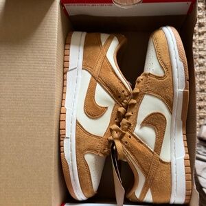 Nike Women's Dunk Low Sneaker